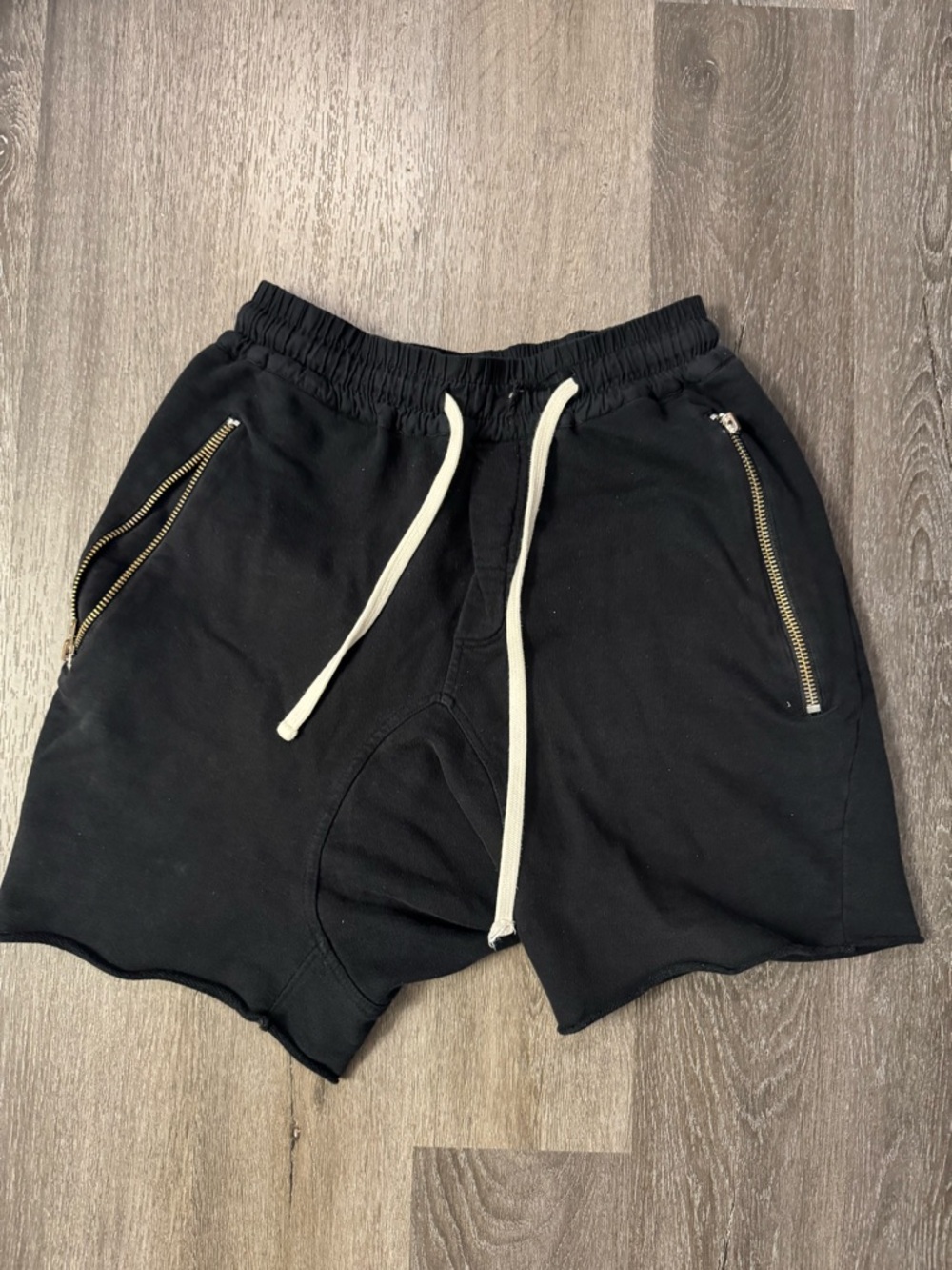 MNML Sweat Shorts Men’s XS Fleece Elastic Waist Back Pocket Lounge Streetwear